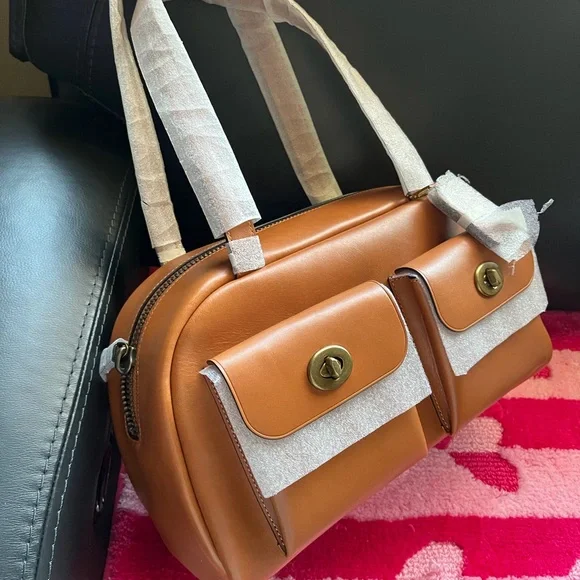 SOLD coach turnlock originals bag - Picture 2 of 7